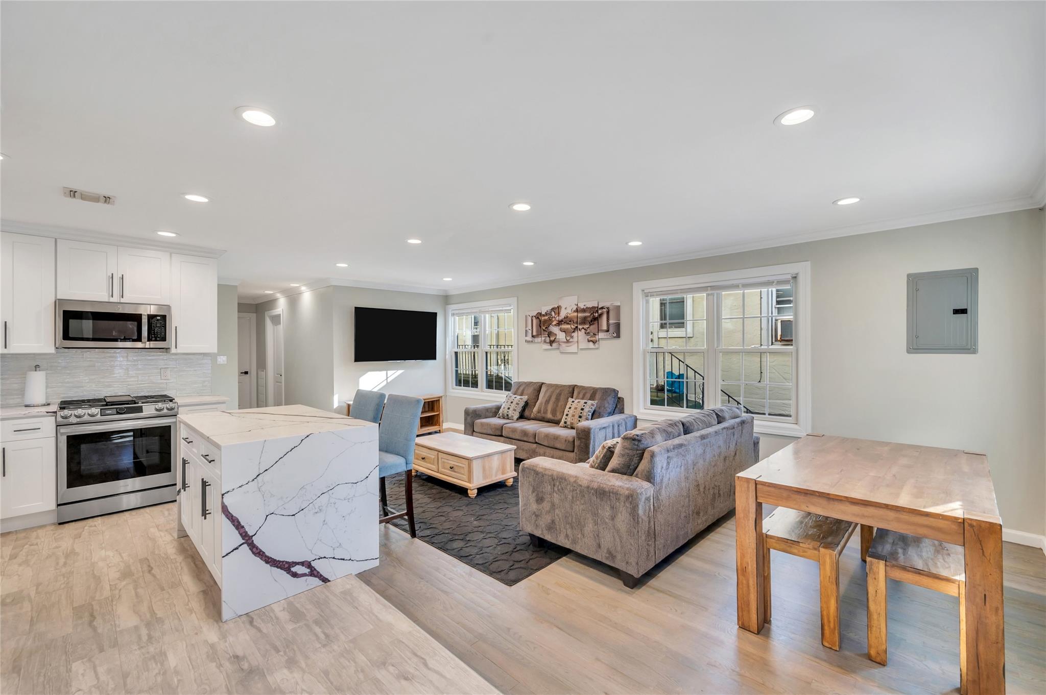 #17 photo, 68 Brookline Avenue, ナッソー郡 East Atlantic Beach , NY 11561