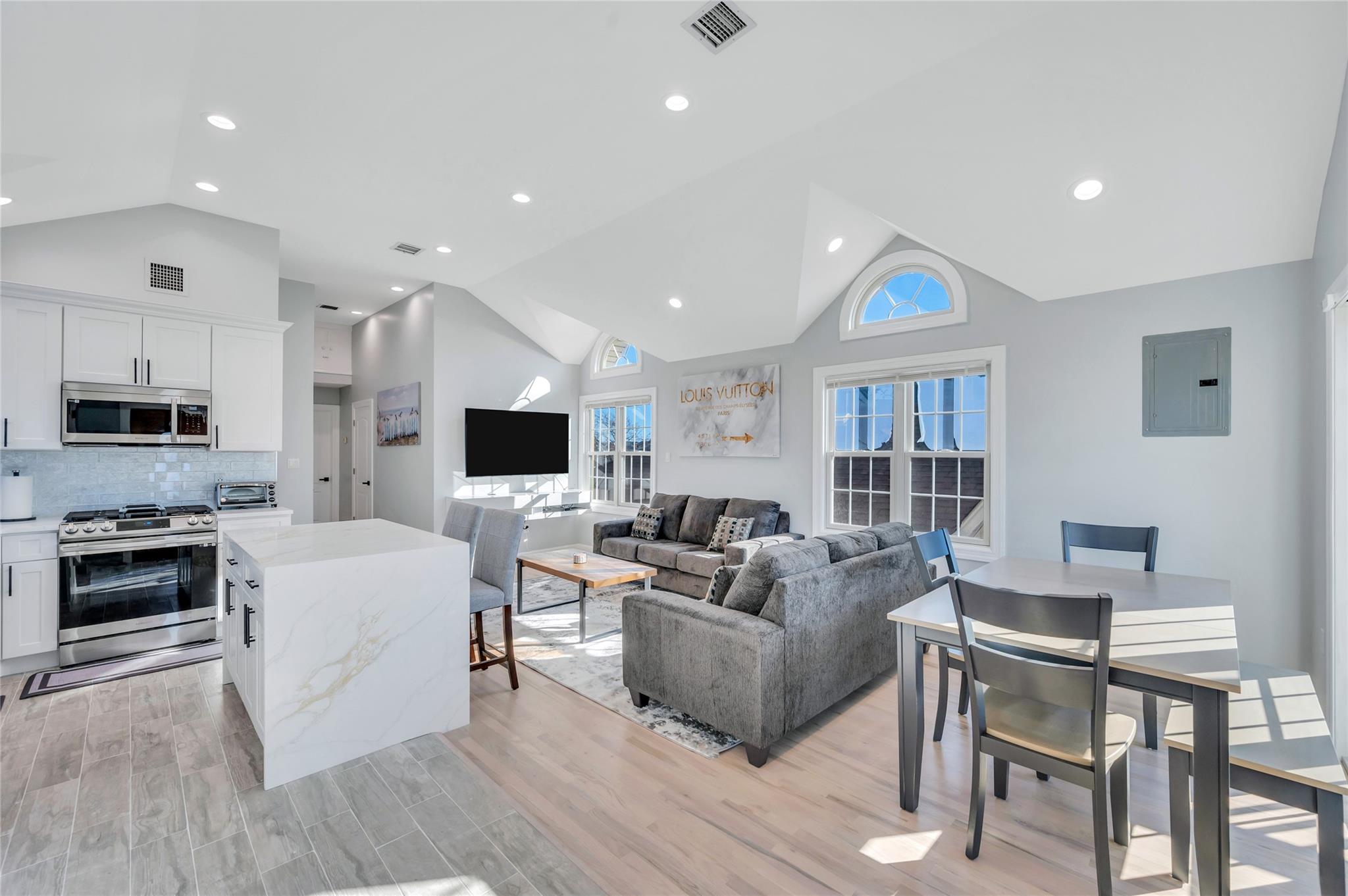 #3 photo, 68 Brookline Avenue, ナッソー郡 East Atlantic Beach , NY 11561