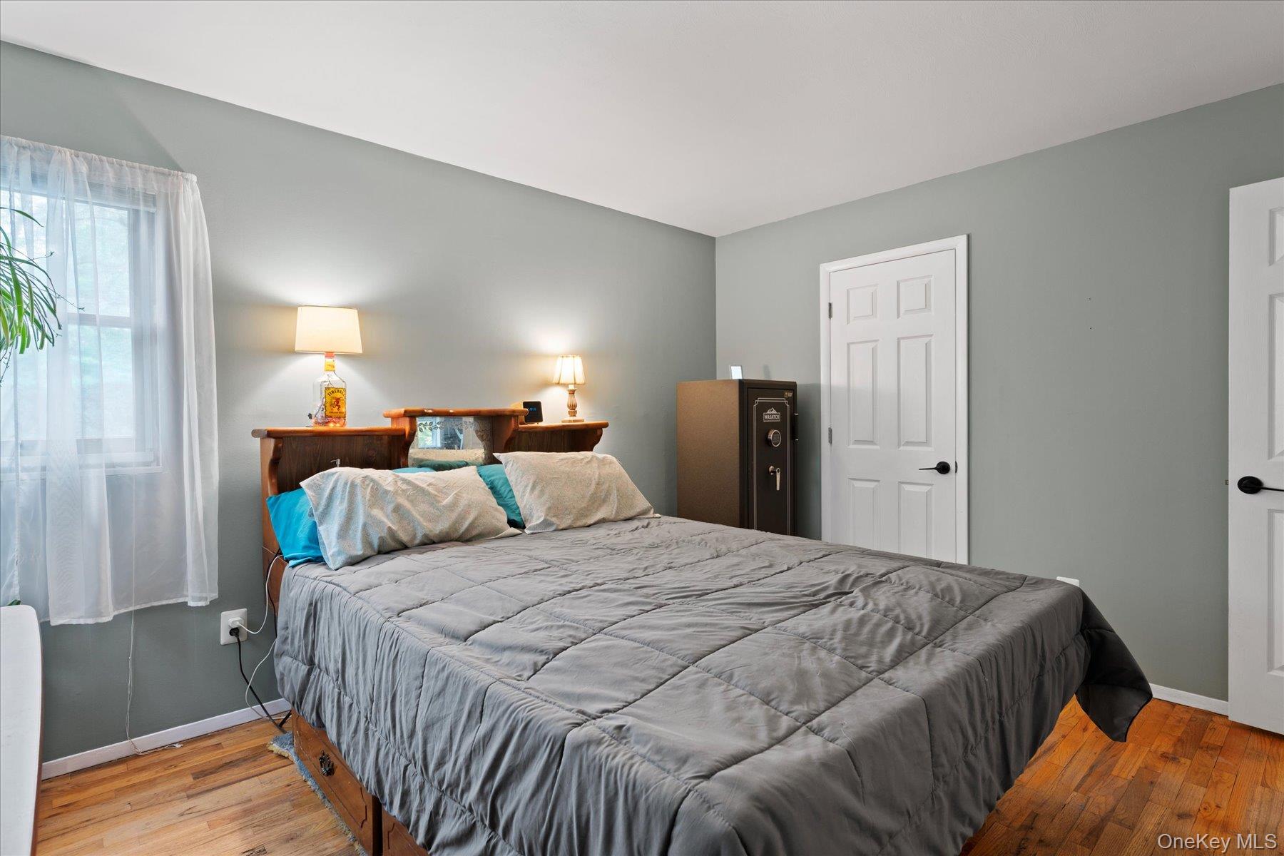 #12 photo, 12 Debragga Avenue, サフォーク郡 East Moriches , NY 11940