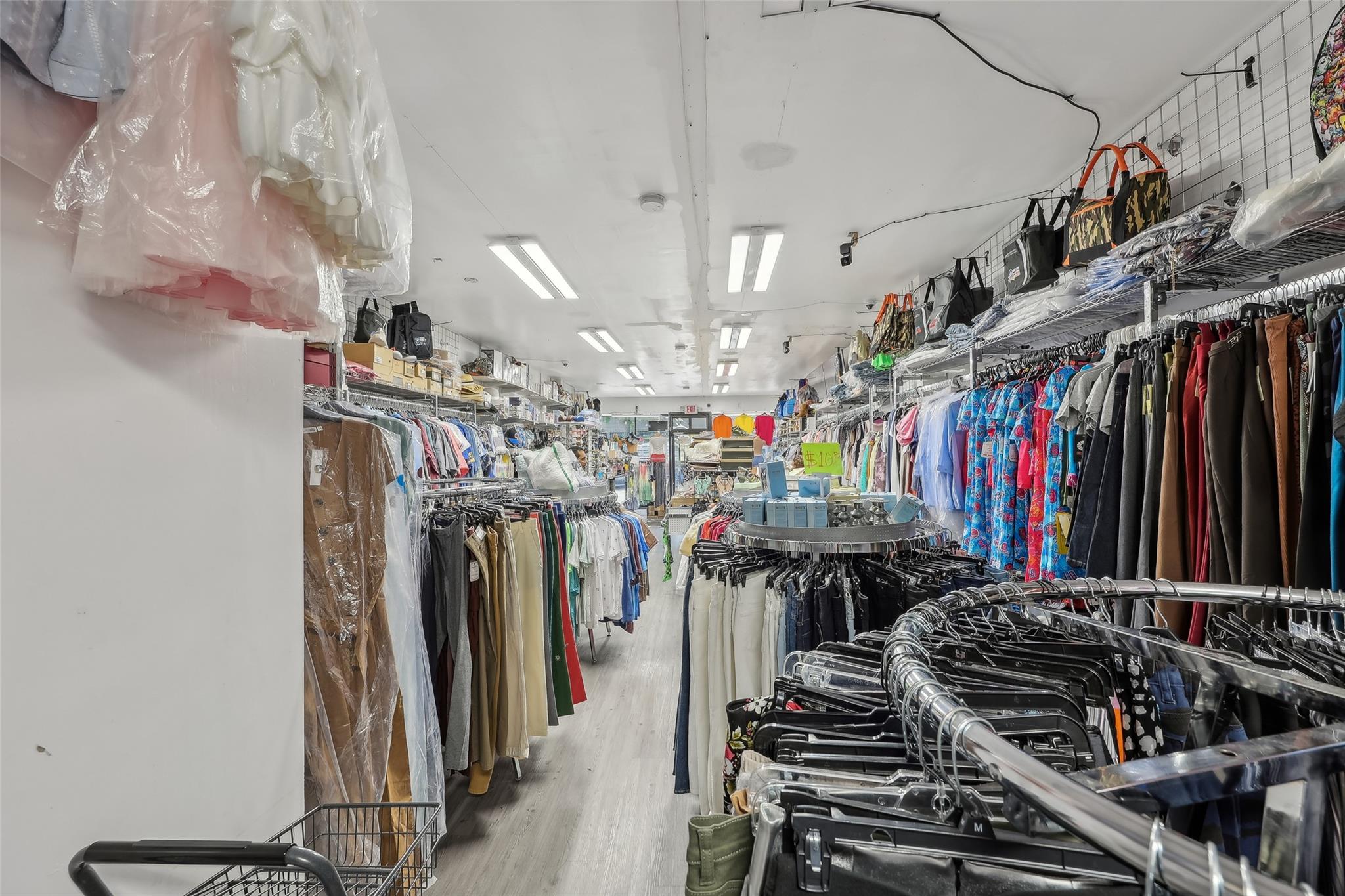 #5 photo, 349 S Broadway, Yonkers , NY 10705