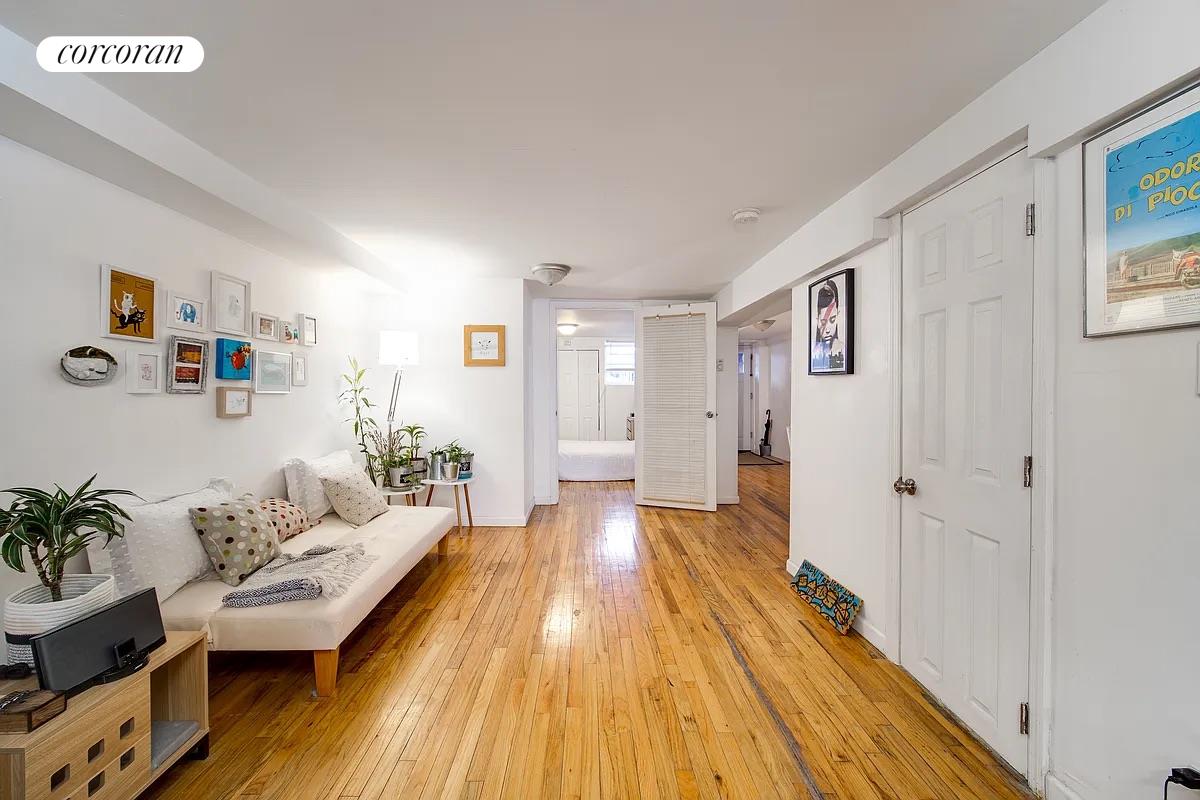 #16 photo, 784 HALSEY Street, ブルックリン区 Stuyvesant Heights , NY 11233