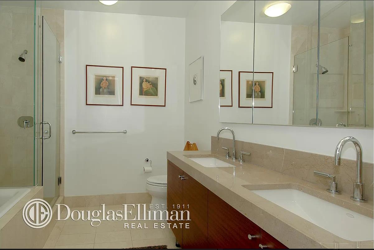 #6 photo, 30 WEST Street, マンハッタン Battery Park City , NY 10004