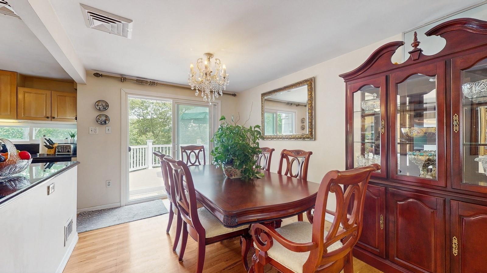 #10 photo, 64 Shady Lane, Huntington , NY 11743