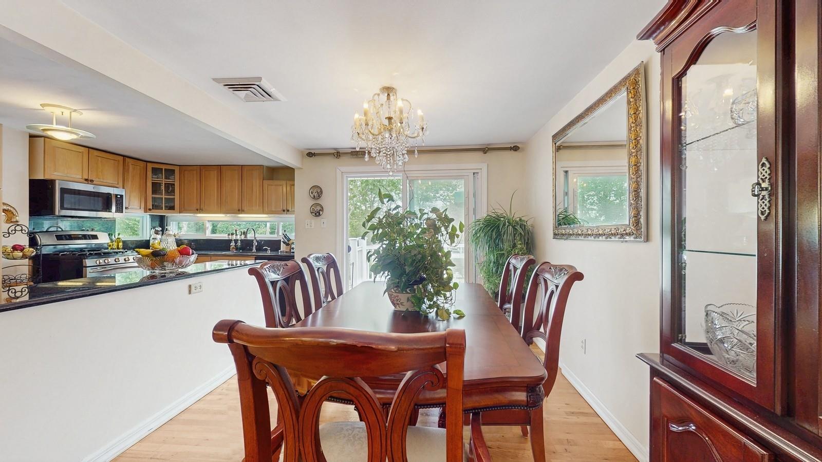 #12 photo, 64 Shady Lane, Huntington , NY 11743