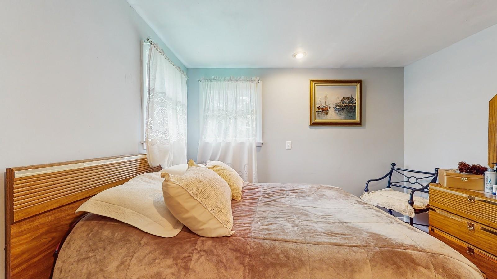 #19 photo, 64 Shady Lane, Huntington , NY 11743