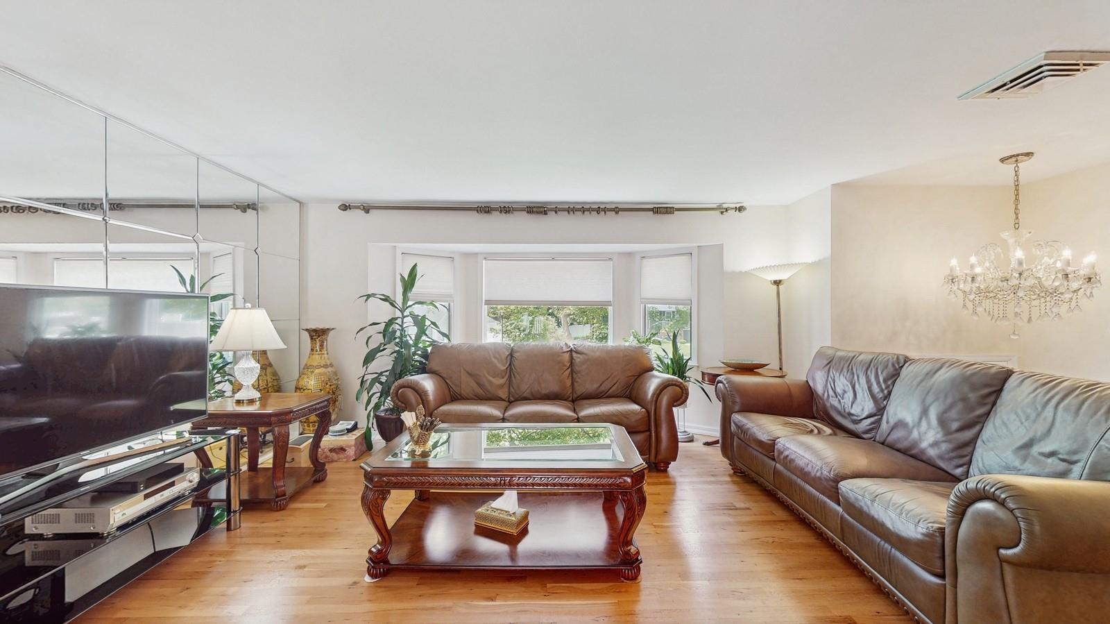 #8 photo, 64 Shady Lane, Huntington , NY 11743