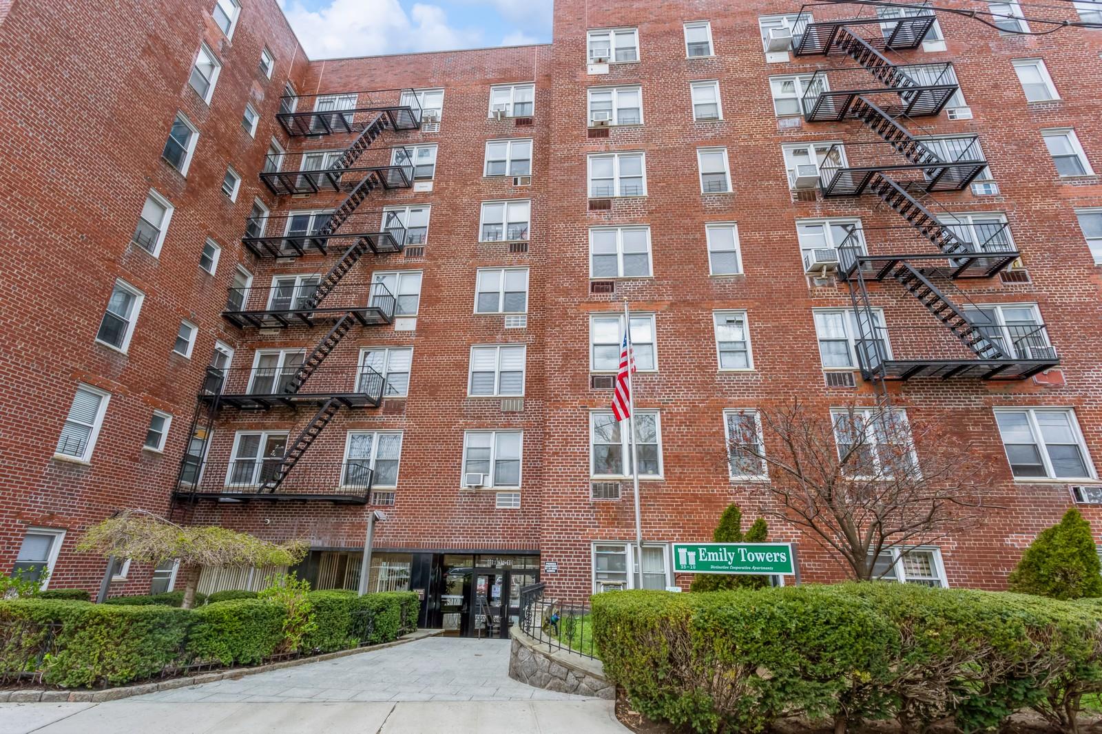 #1 photo, 35-10 150th St, Flushing , NY 11369