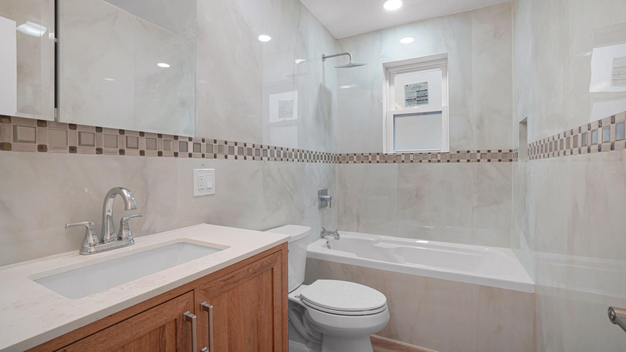 #4 photo, 3968 Duryea Ave, ブロンクス区 Bronx , NY 10466