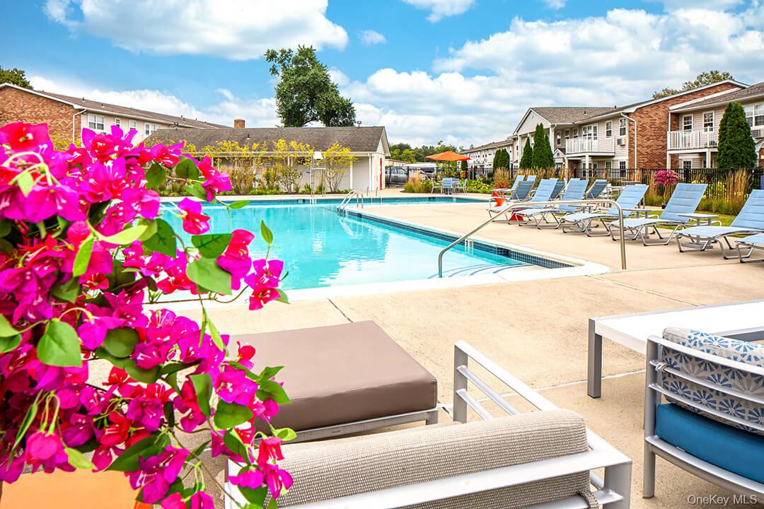 #4 photo, Central Islip, サフォーク郡 Central Islip , NY 11722