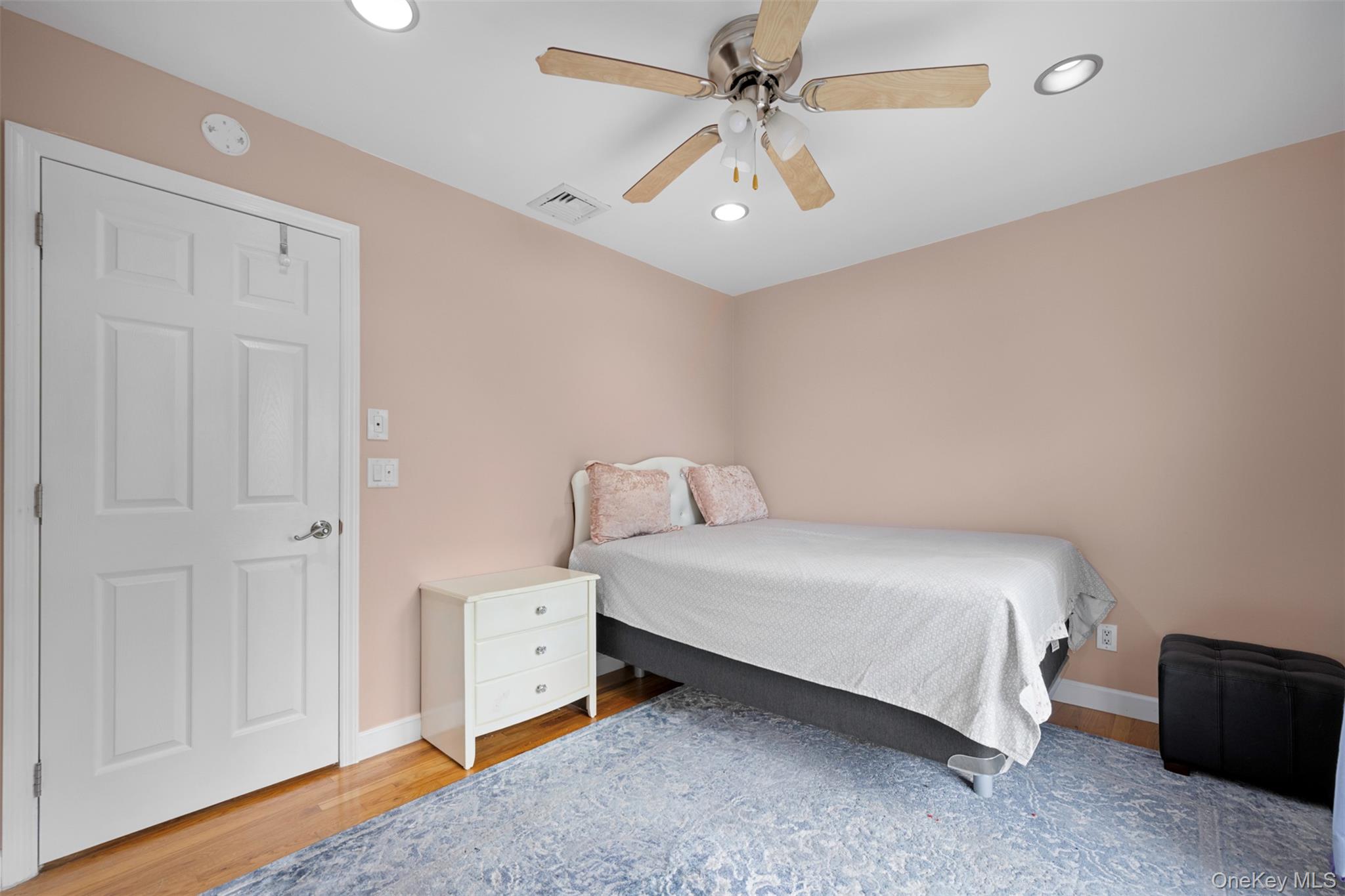 #17 photo, 15 Oakhurst Street, サフォーク郡 South Huntington , NY 11746