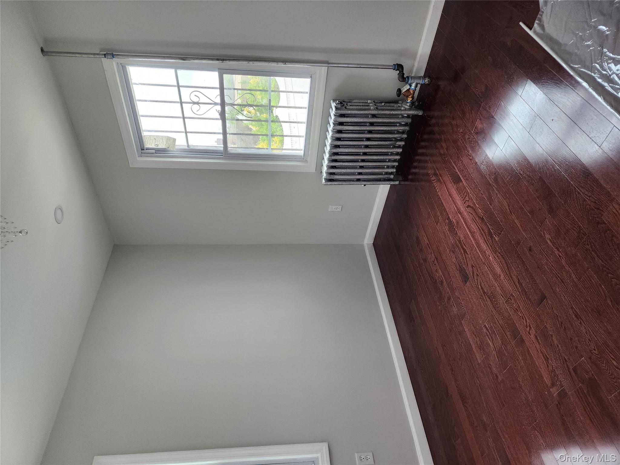 #6 photo, 224-06 114 road, Cambria Heights , NY 11411