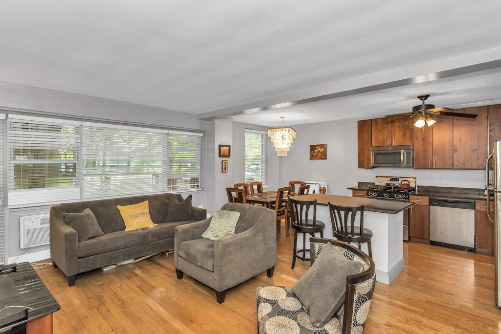 #3 photo, 12427 Flatlands Avenue, ブルックリン区 Brooklyn , NY 11208