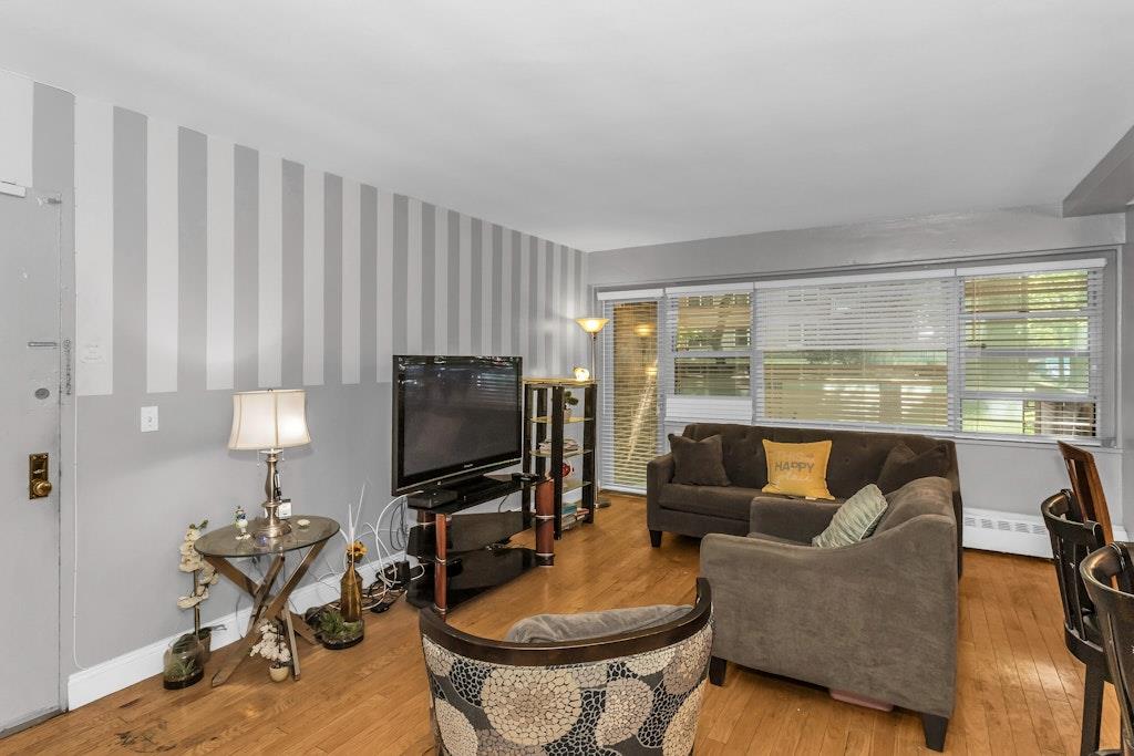 #5 photo, 12427 Flatlands Avenue, ブルックリン区 Brooklyn , NY 11208