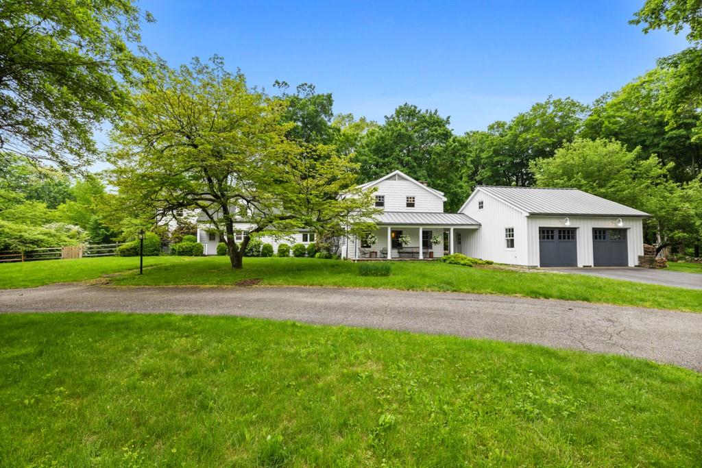 #1 photo, 3 Old Shop Road, Cross River , NY 10518