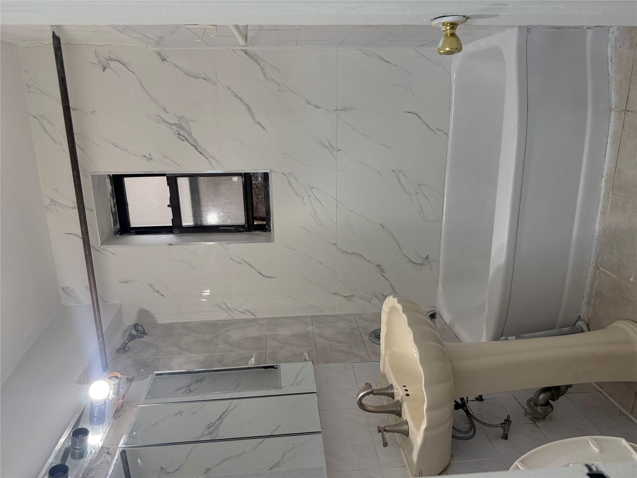 #10 photo, 44-11 Macnish Street, クイーンズ区 Elmhurst , NY 11373