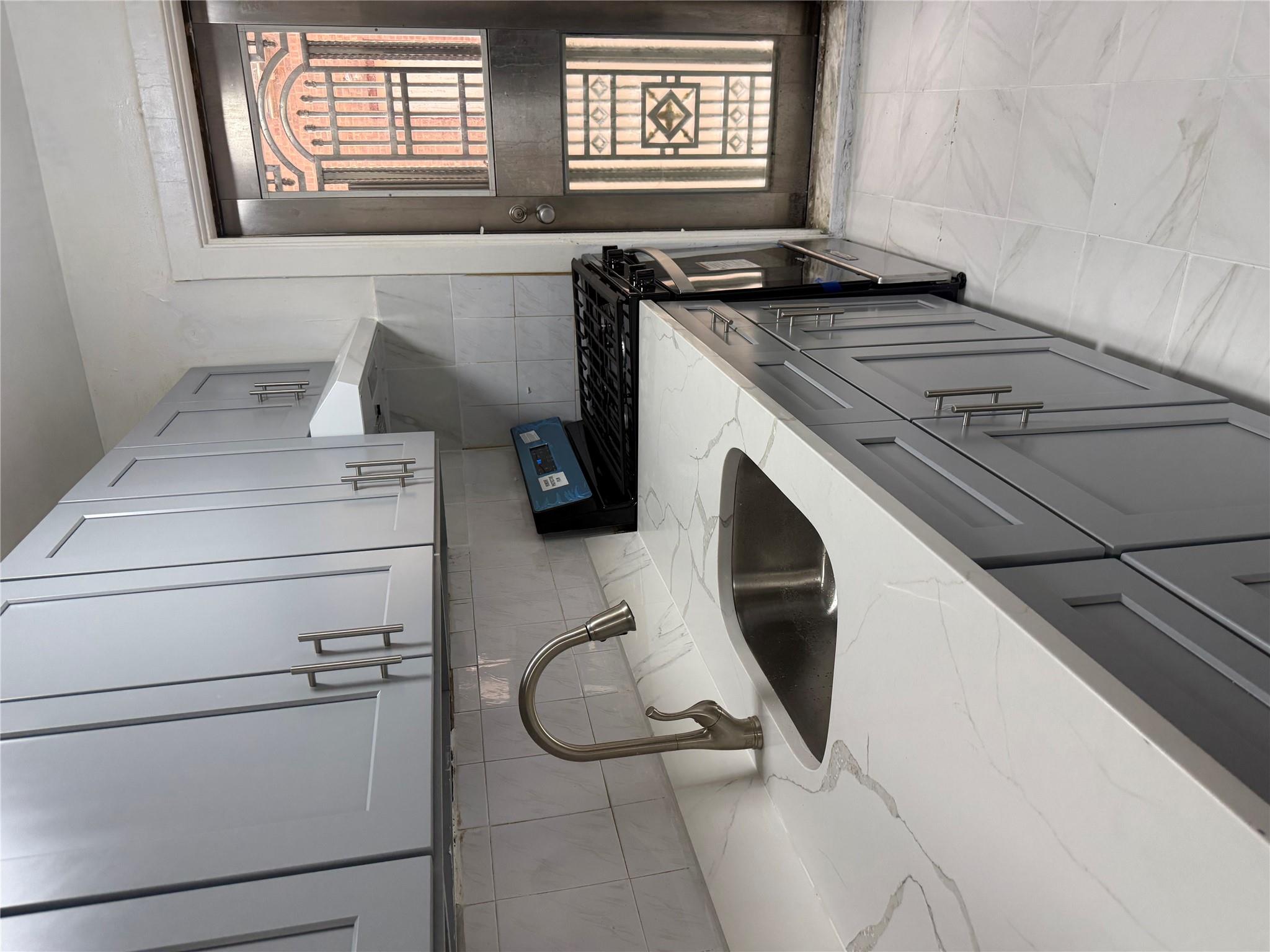 #12 photo, 44-11 Macnish Street, クイーンズ区 Elmhurst , NY 11373