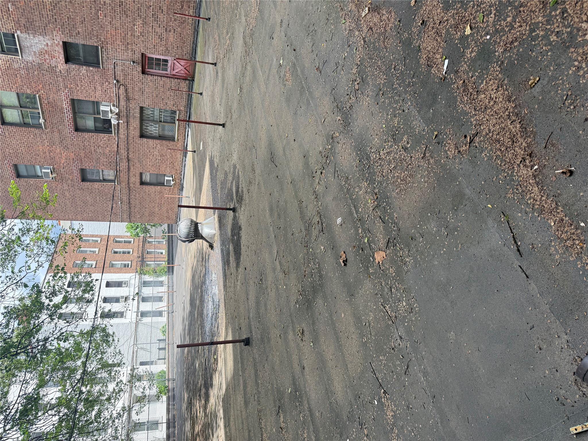 #14 photo, 44-11 Macnish Street, クイーンズ区 Elmhurst , NY 11373