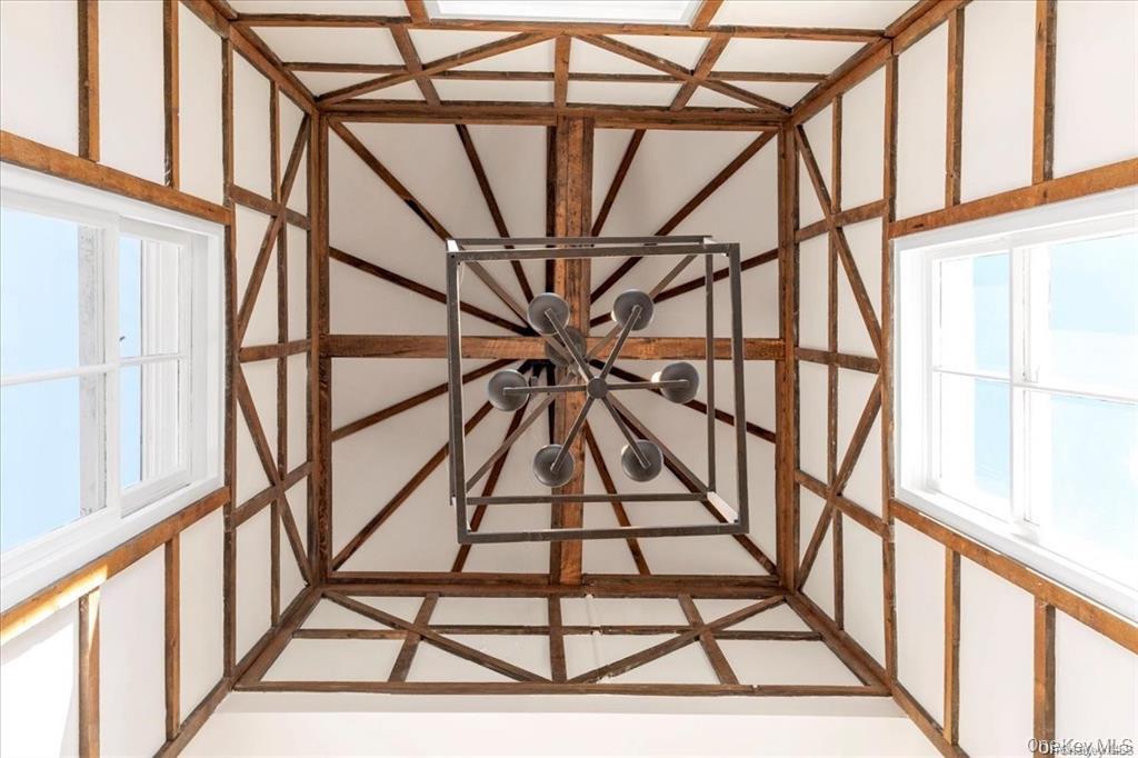 #15 photo, 108 South, Oyster Bay , NY 11771