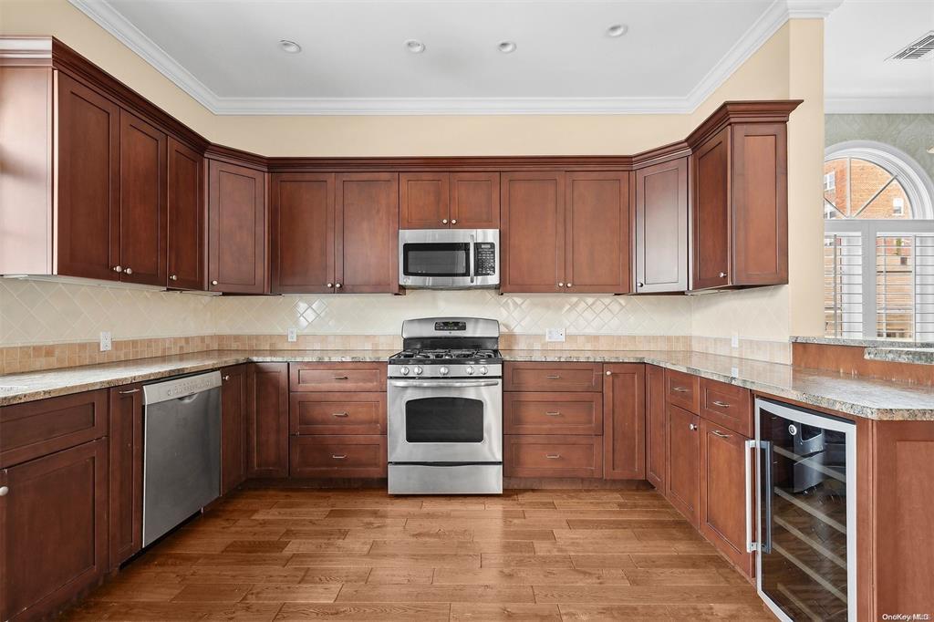 #4 photo, 434 E Broadway, ナッソー郡 Long Beach , NY 11561