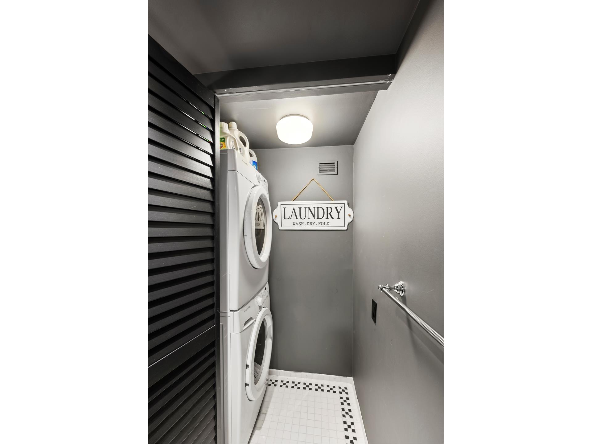 #9 photo, 240 CENTRE Street, マンハッタン Little Italy , NY 10013