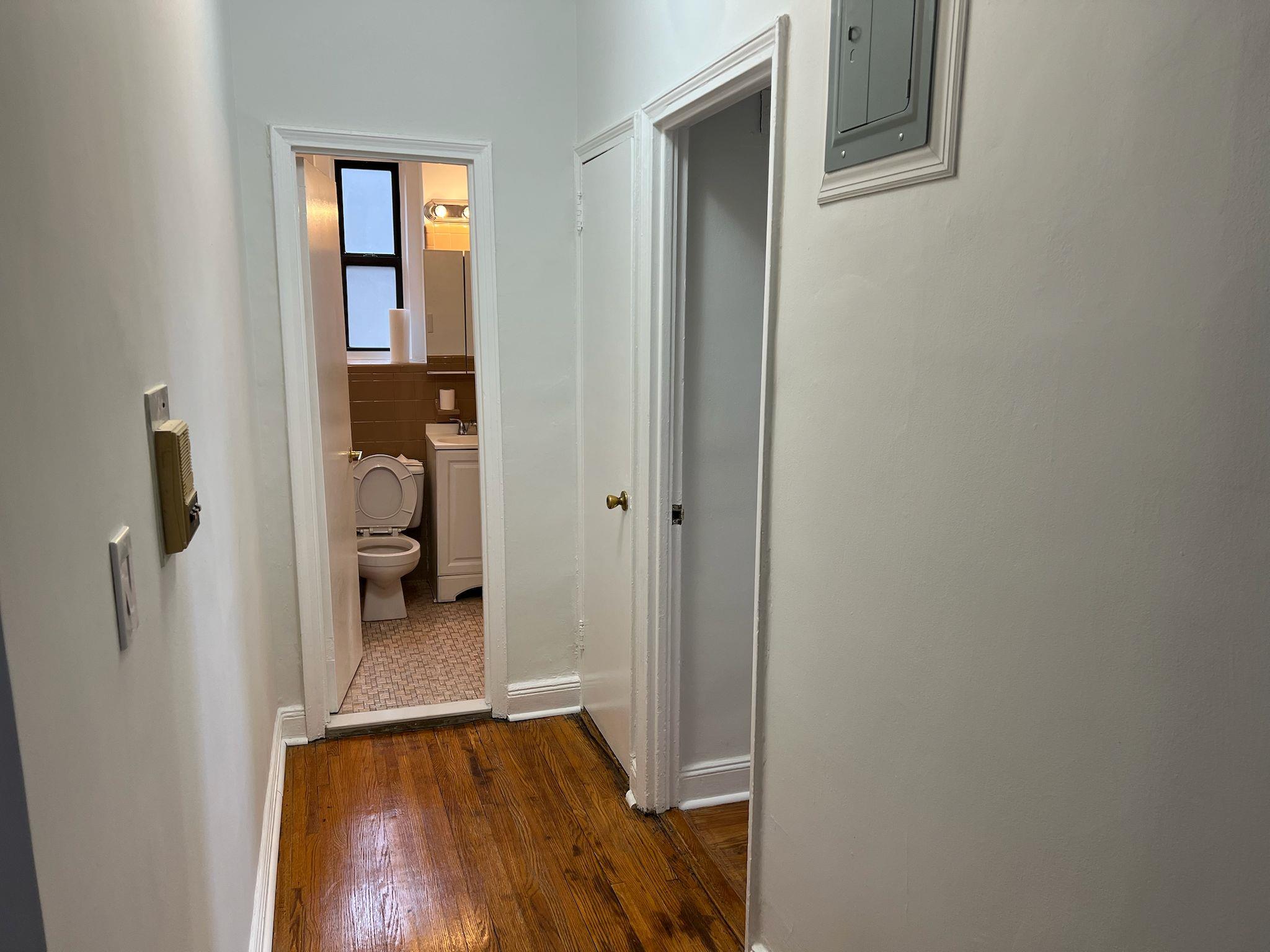 #7 photo, 40-18 HAMPTON STREET, クイーンズ区 Elmhurst , NY 11373