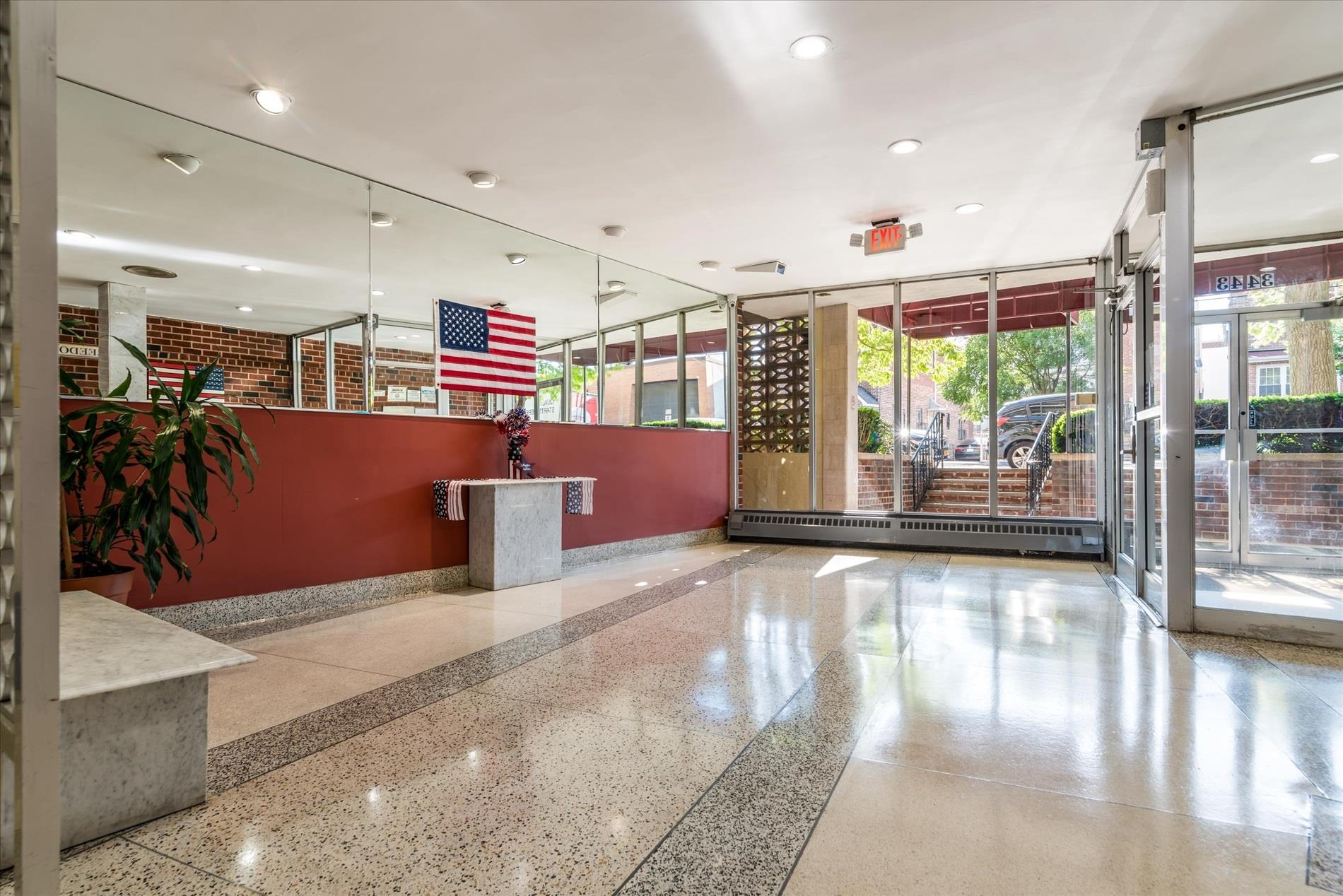 #2 photo, 34-43 60 Street, クイーンズ区 Woodside , NY 11377