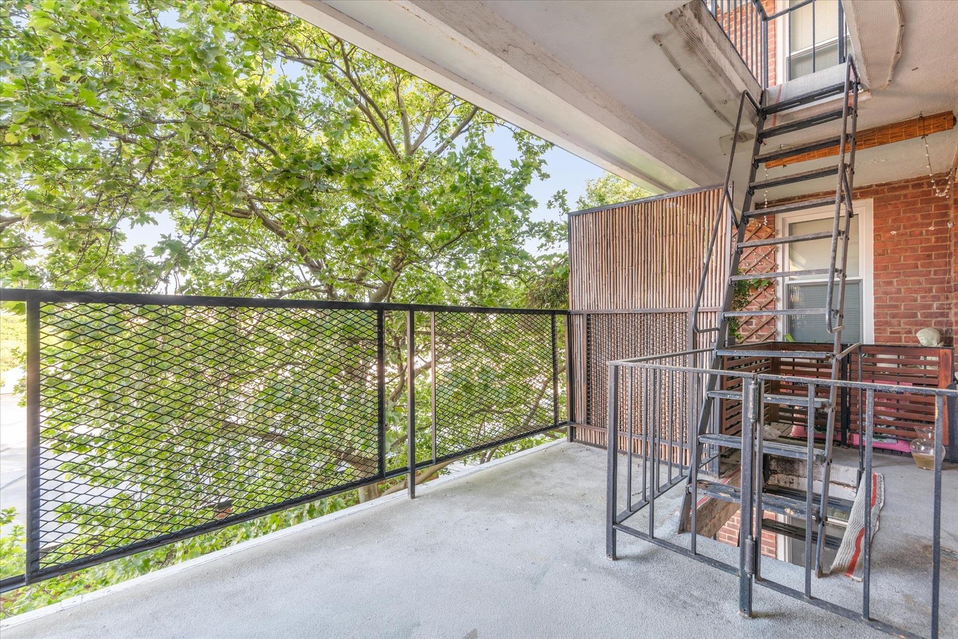 #8 photo, 34-43 60 Street, クイーンズ区 Woodside , NY 11377