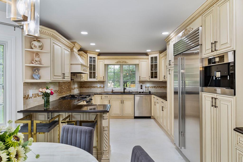 #13 photo, 8 Stark Court, New City , NY 10956