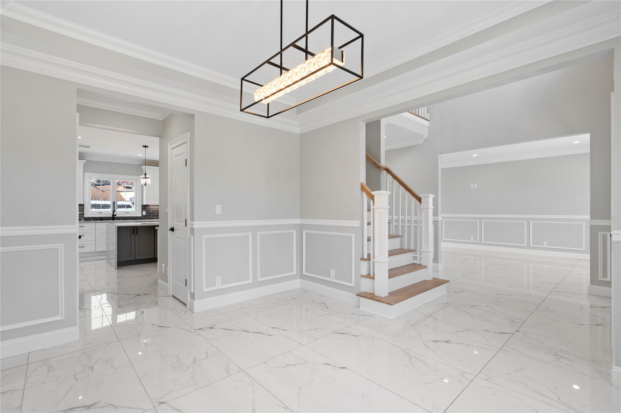 #10 photo, 134 Southwood Circle, Syosset , NY 11791