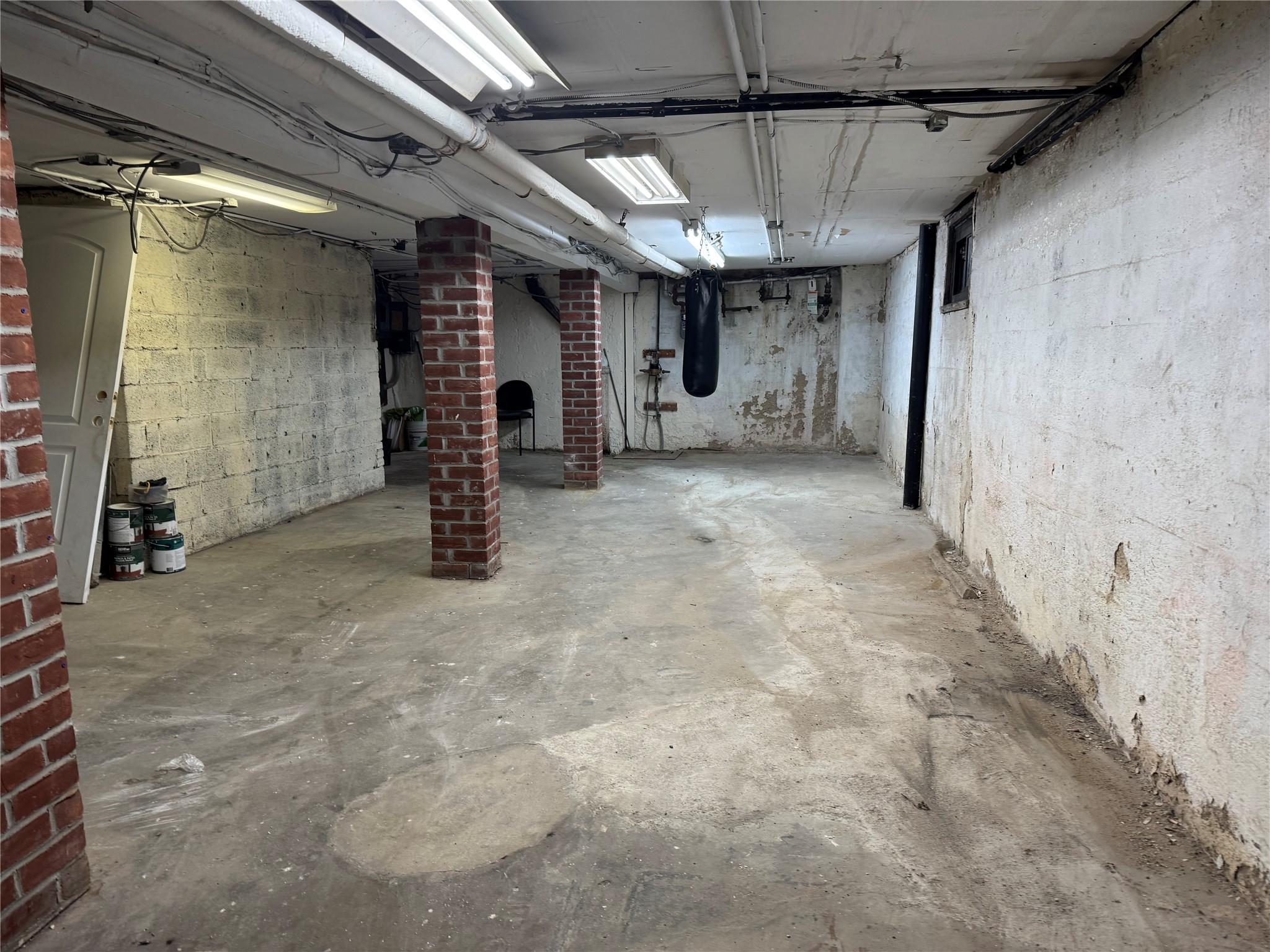 #12 photo, 45-50 162nd Street, クイーンズ区 Flushing , NY 11358