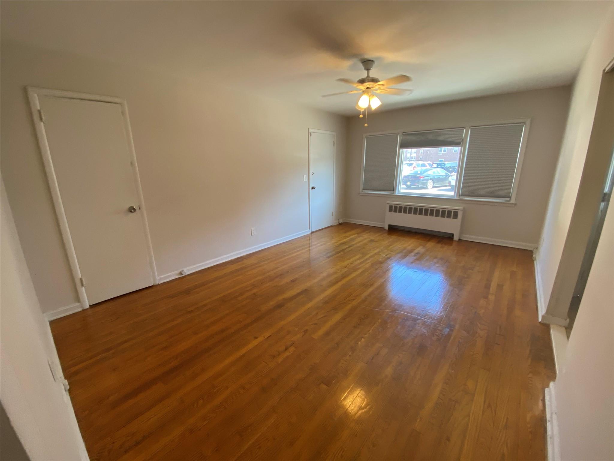 #5 photo, 725 E Broadway, ナッソー郡 Long Beach , NY 11561