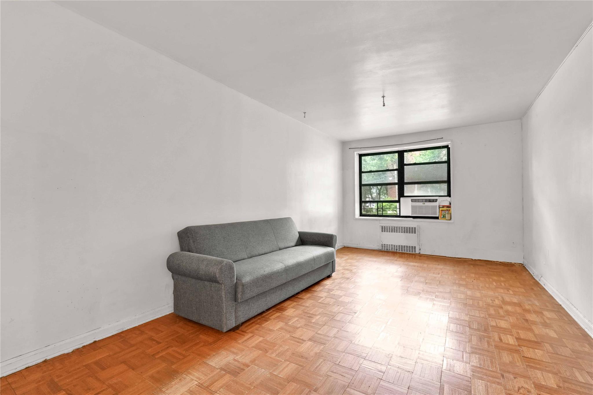 #2 photo, 142-21 26th Avenue, クイーンズ区 Flushing , NY 11354