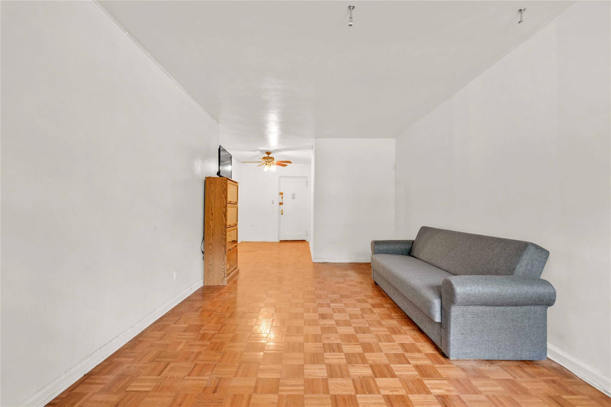 #4 photo, 142-21 26th Avenue, クイーンズ区 Flushing , NY 11354