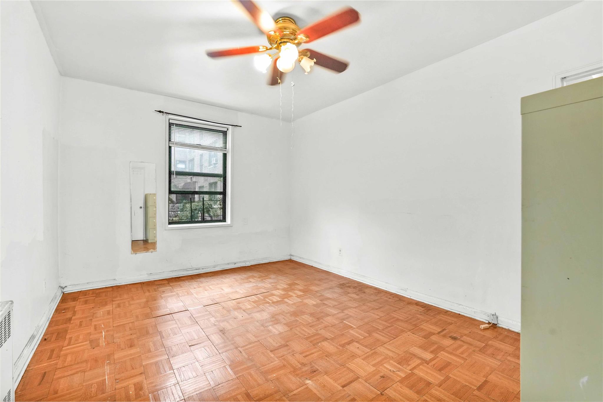 #8 photo, 142-21 26th Avenue, クイーンズ区 Flushing , NY 11354