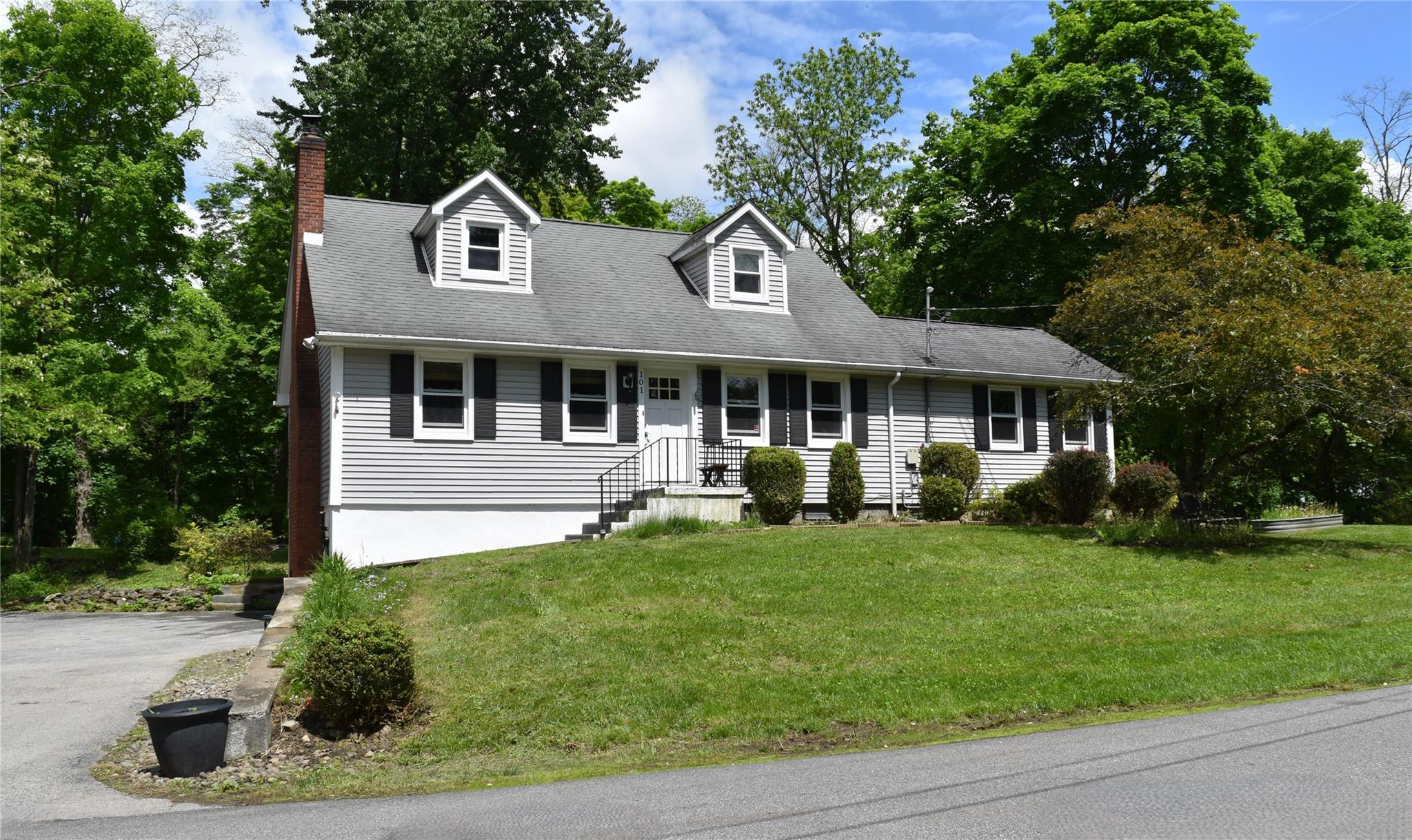 #1 photo, 101 Sunrise Hill Road, 紐約州 Fishkill , NY 12524