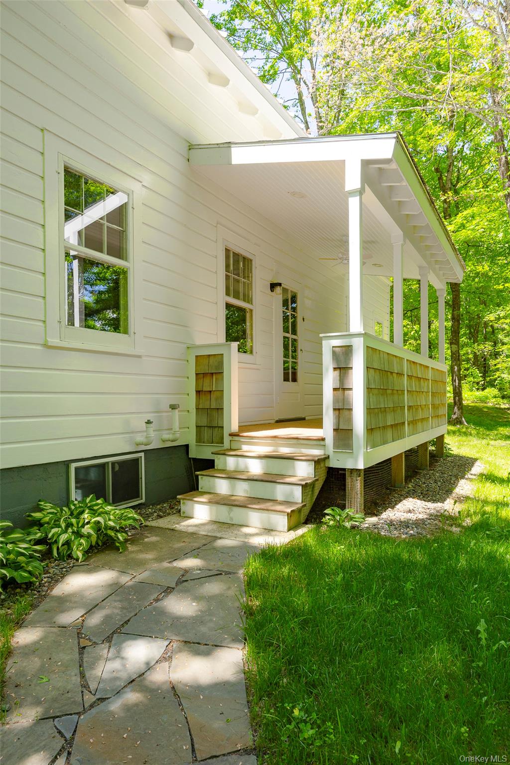 #12 photo, 107 Near Road, Red Hook , NY 12571