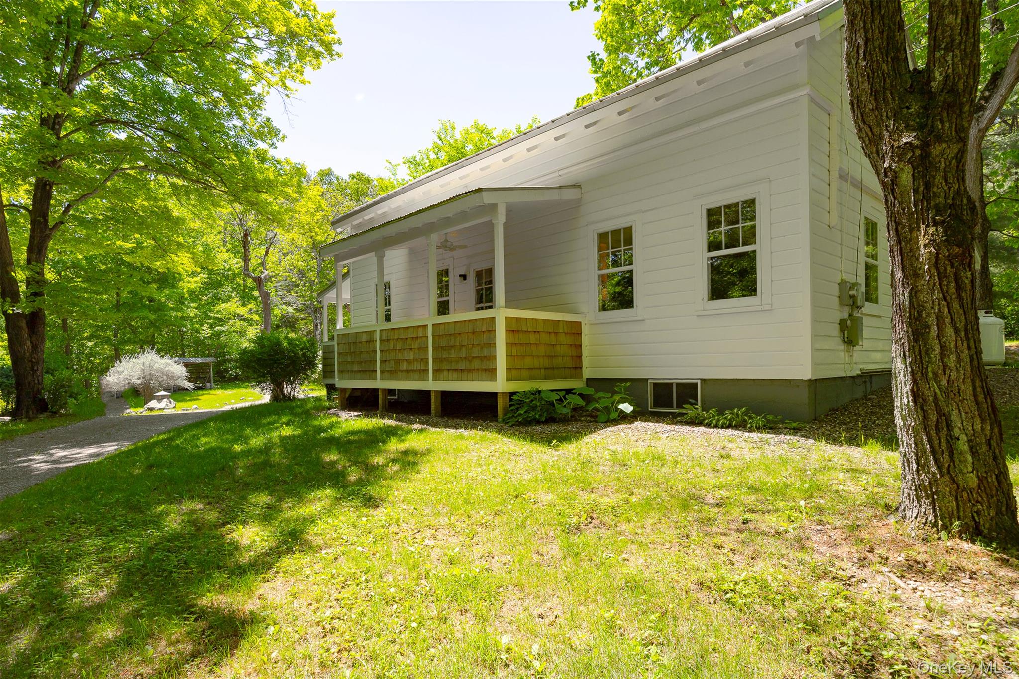 #15 photo, 107 Near Road, Red Hook , NY 12571