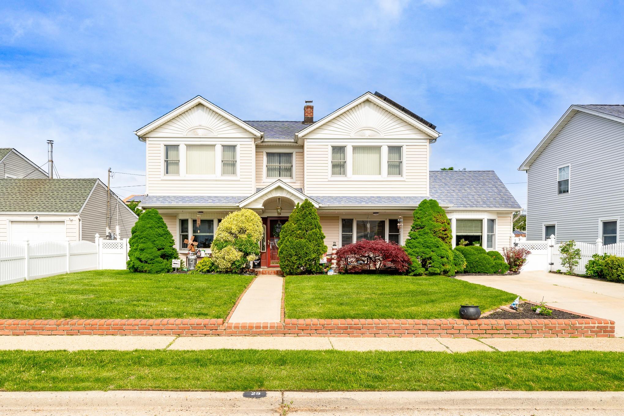 #1 photo, 29 Water Lane, Levittown , NY 11756