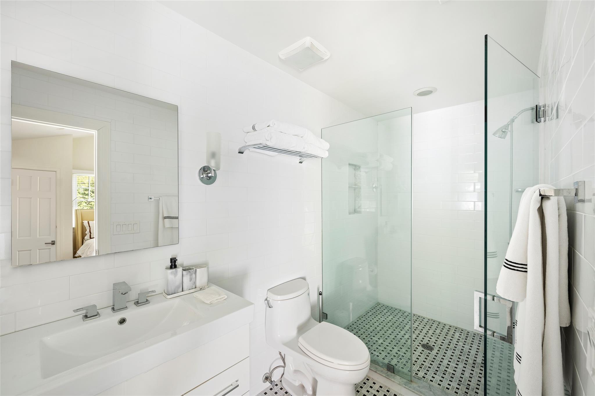 #15 photo, 89 South Road, サフォーク郡 Westhampton Beach , NY 11978