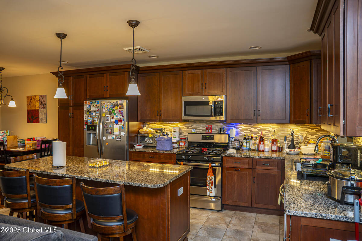 #73 photo, 416 Main Street, Catskill , NY 12414