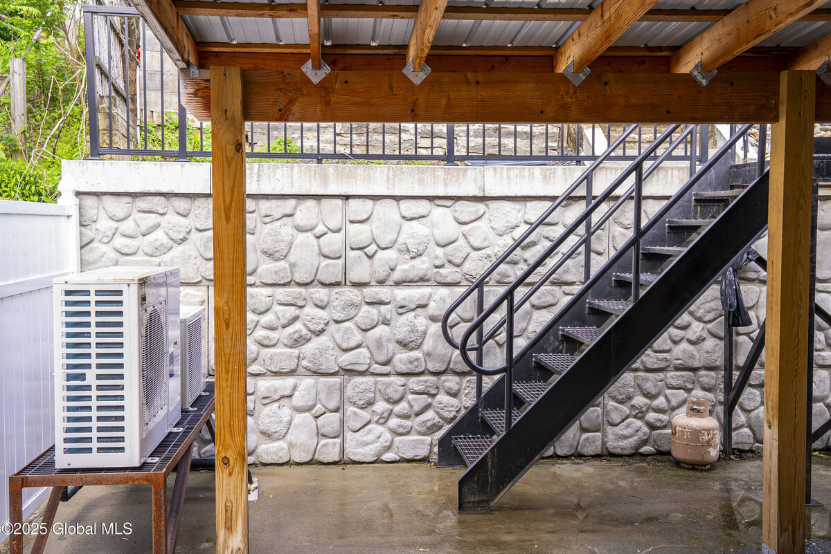 #80 photo, 416 Main Street, Catskill , NY 12414