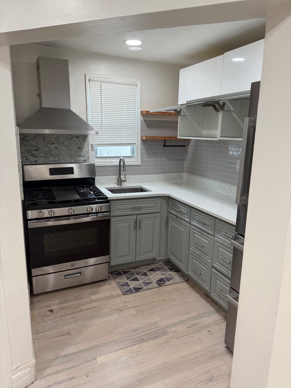 #1 photo, 45XX CARPENTER AVE, #2, ब्रोंक्स East Bronx , NY 10466