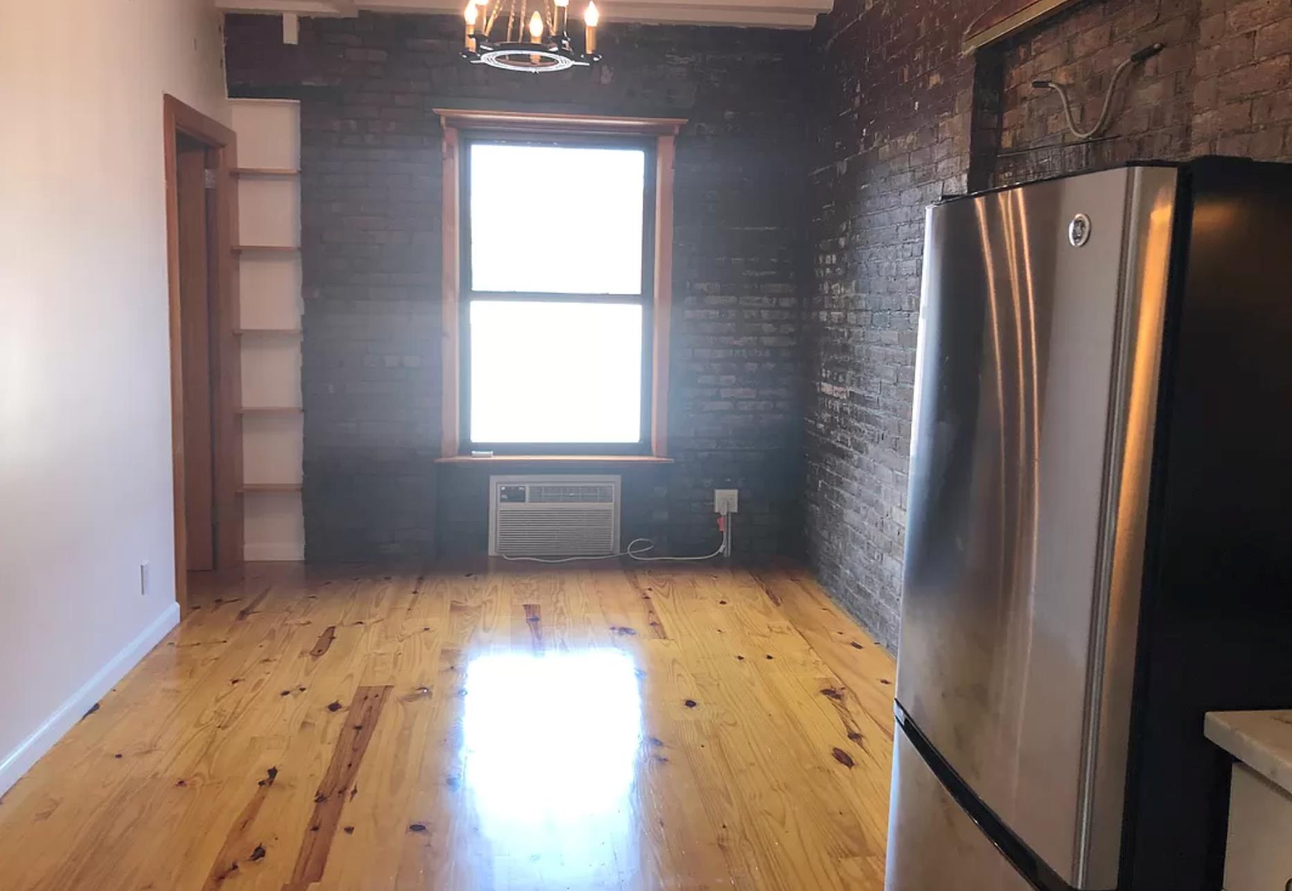 #1 photo, 64 HICKS Street, Brooklyn Heights , NY 11201