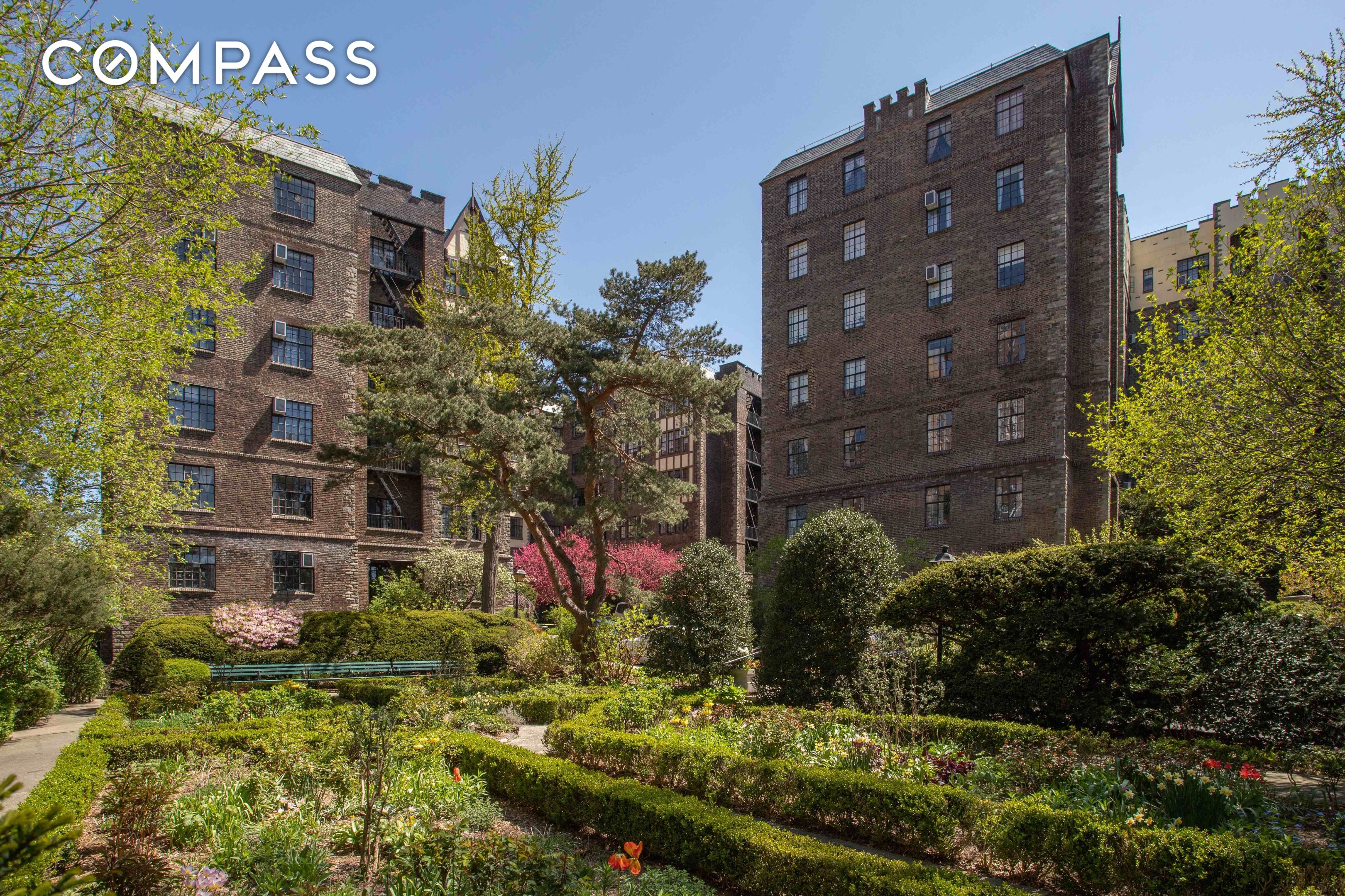 #17 photo, 116 Pinehurst Avenue, マンハッタン Hudson Heights , NY 10033