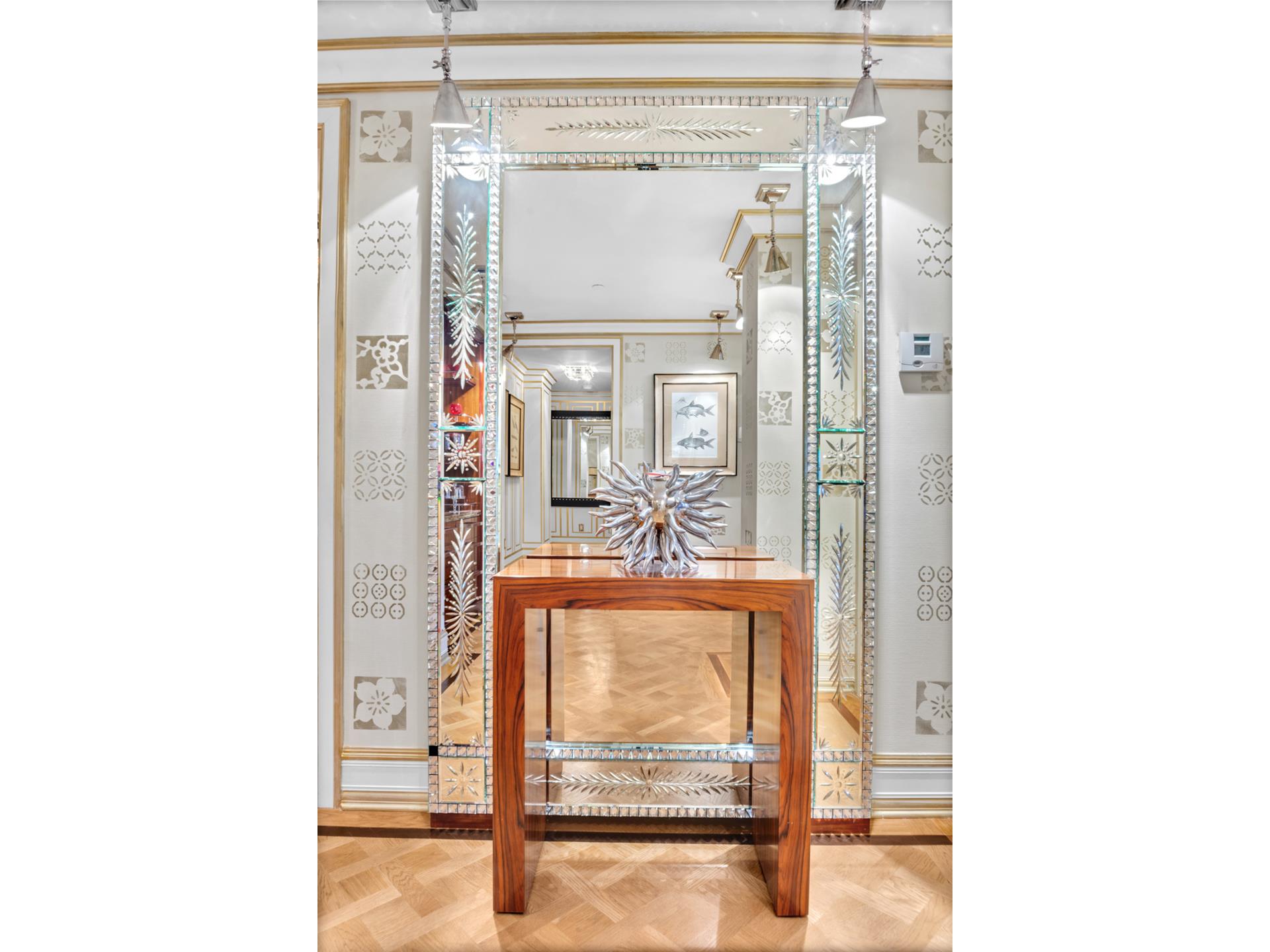 #12 photo, 1 CENTRAL Park S, マンハッタン Central Park South , NY 10019