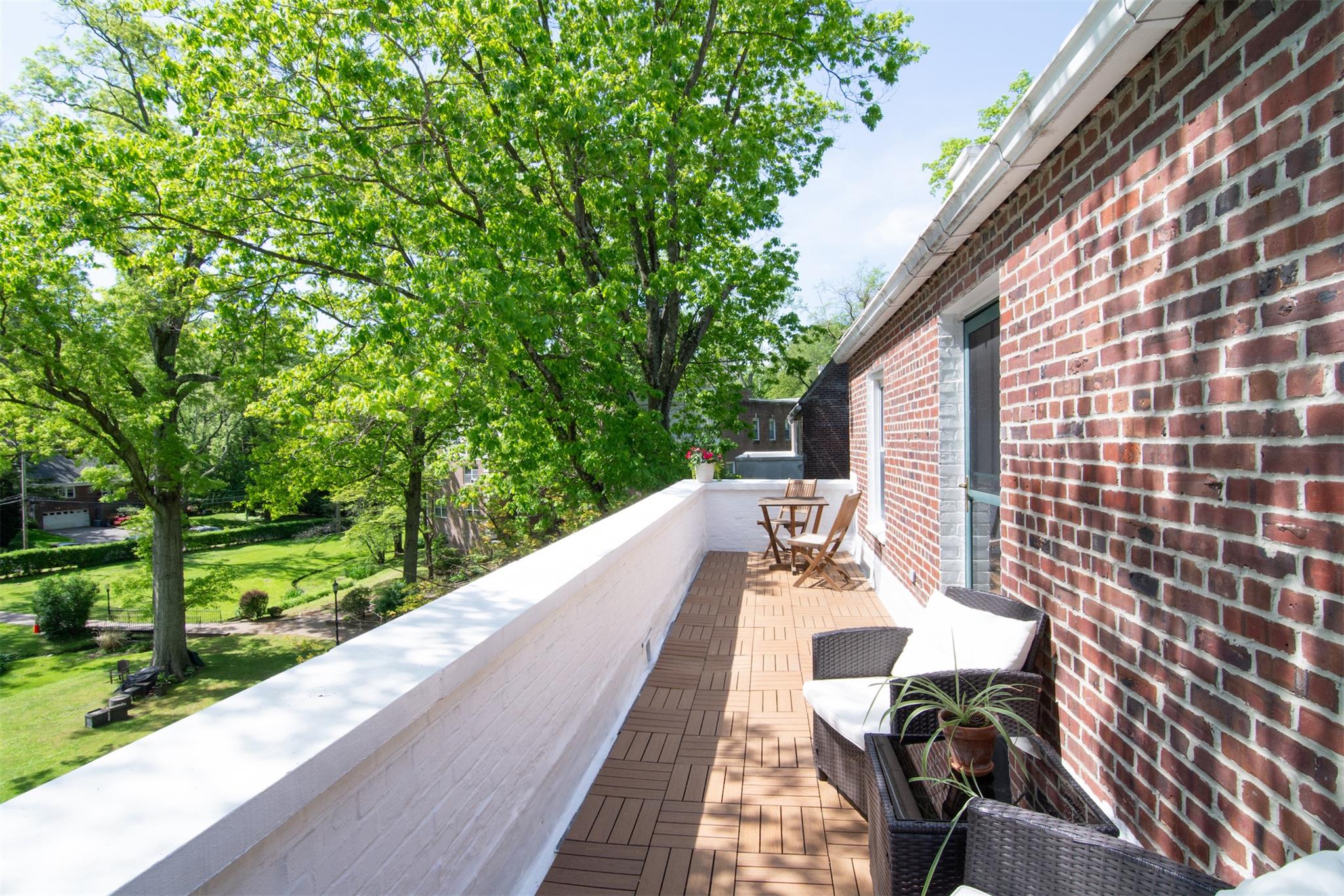 #1 photo, 9 Sunnybrook Road, Bronxville , NY 10708