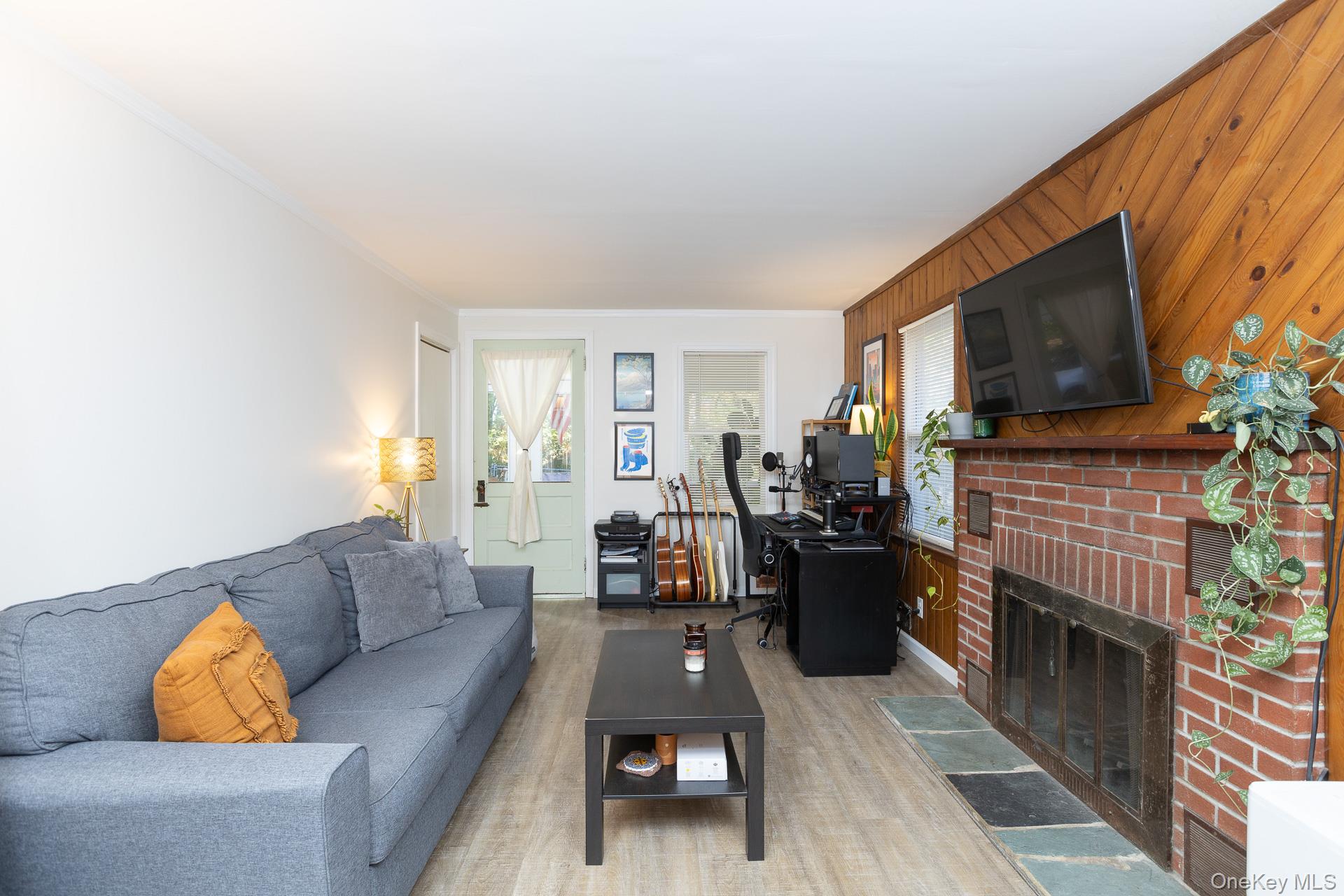 #12 photo, 137C Shore Road, サフォーク郡 Mount Sinai , NY 11766