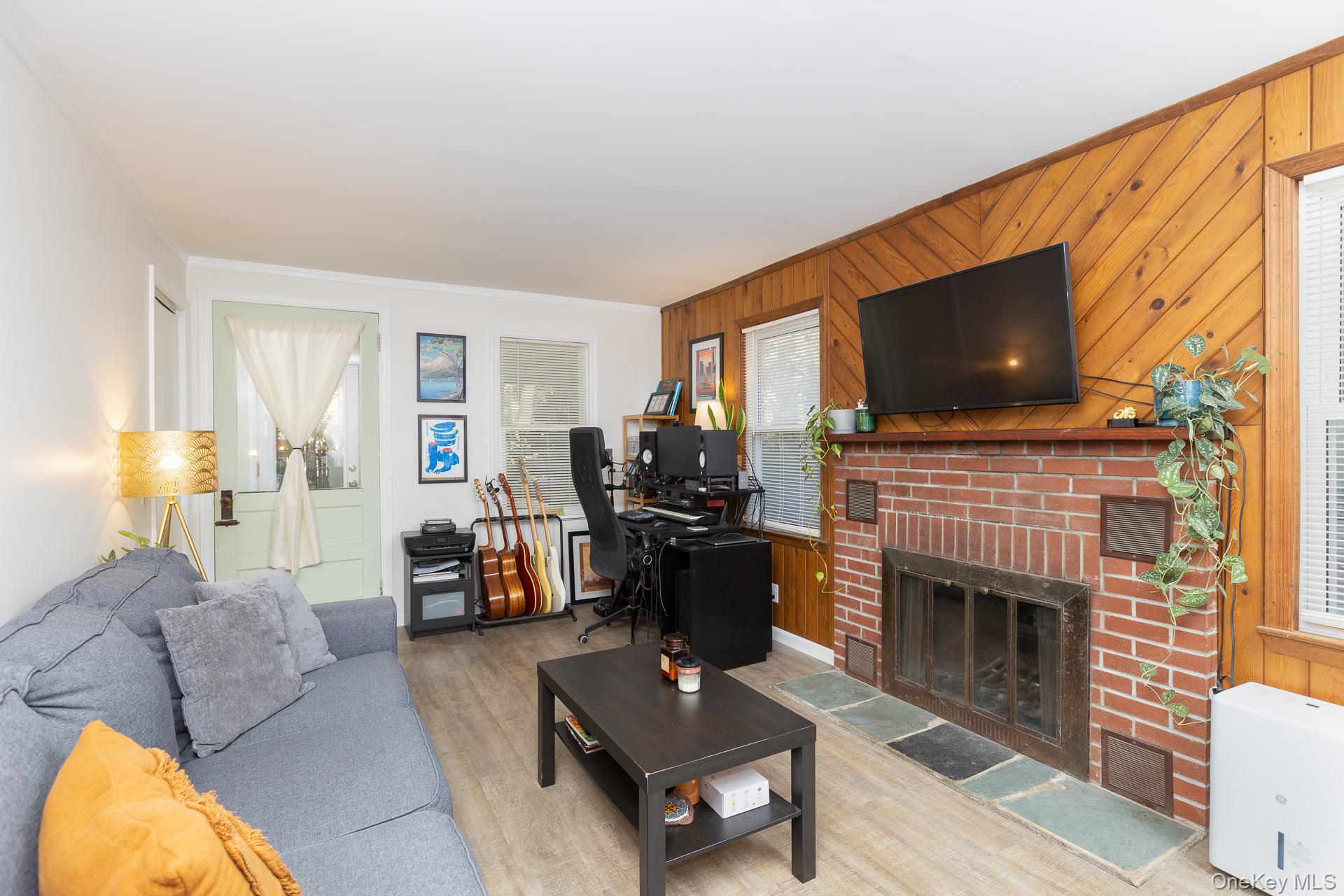 #13 photo, 137C Shore Road, サフォーク郡 Mount Sinai , NY 11766