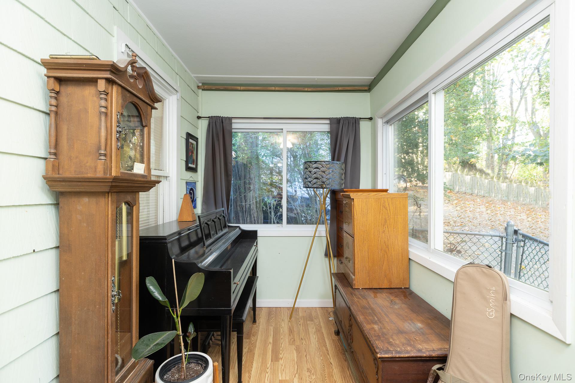 #15 photo, 137C Shore Road, サフォーク郡 Mount Sinai , NY 11766