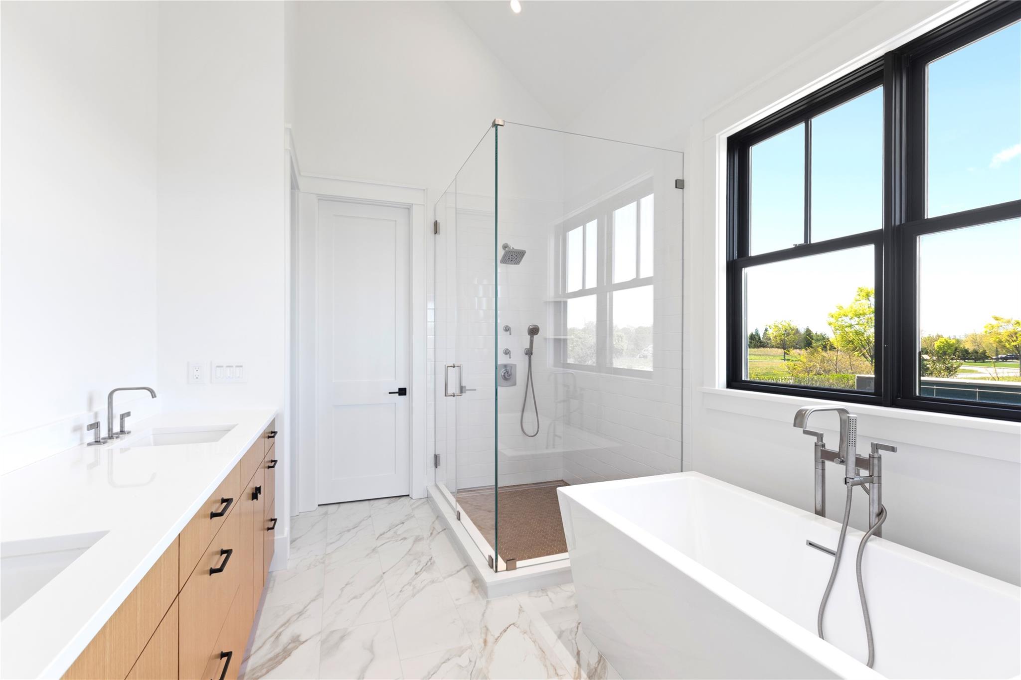 #13 photo, 35 Club Drive, サフォーク郡 Baiting Hollow , NY 11933